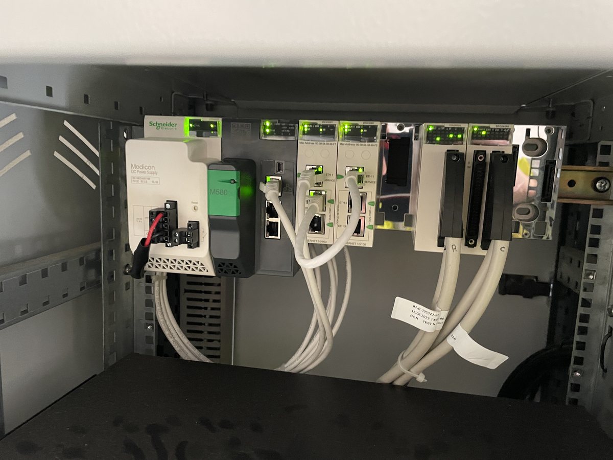 Automate M580 et ses interfaces après modernisation.